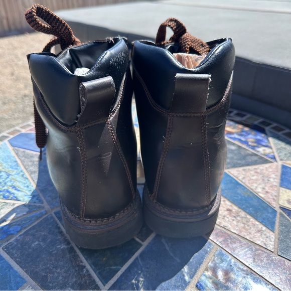 Rugged Outback Black Hiking Boots with Brown Laces 9.5 - Picture 7 of 10